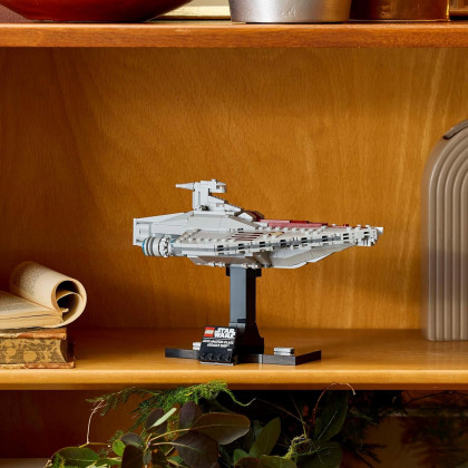 LEGO Star Wars 75404 - Nave d’assalto di classe Acclamator