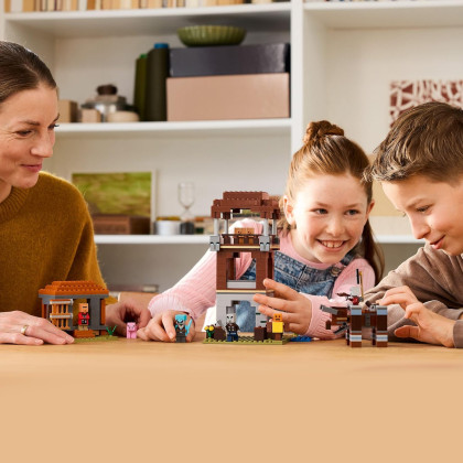 LEGO Minecraft 21278 - L’avamposto del saccheggiatore e predone