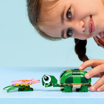 LEGO Creator 31377 - Tartaruga con fiore di ninfea