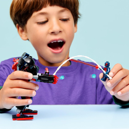 LEGO Marvel 76337 -  Mech di Miles Morales vs. Spider-Man 2099