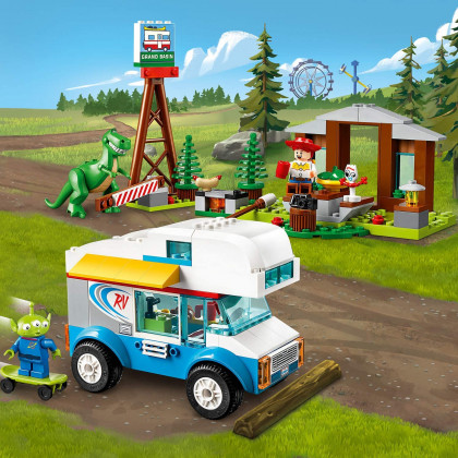 LEGO Toy Story 4 RV Vacation - 10769